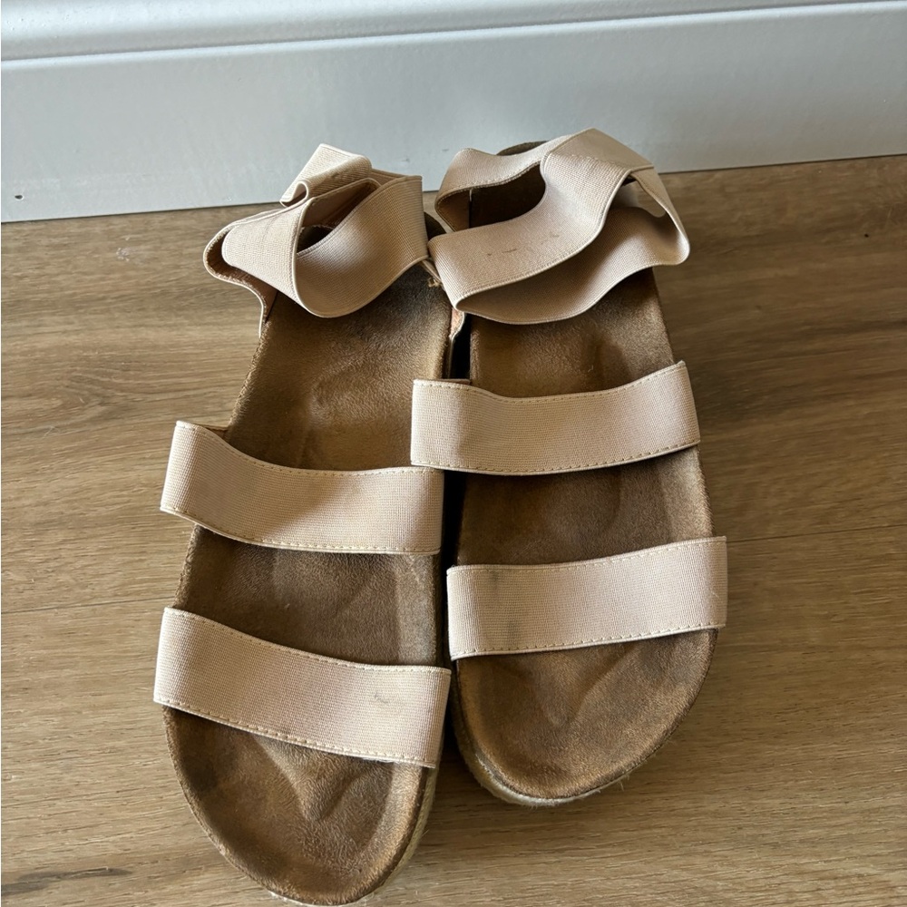 Women’s Platform Sandals - Picture 4 of 4